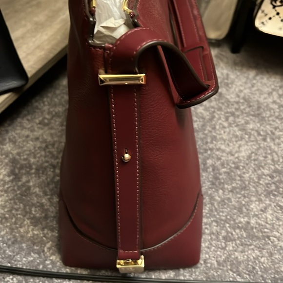 Brand new Michael Kors handbag! - Picture 2 of 9